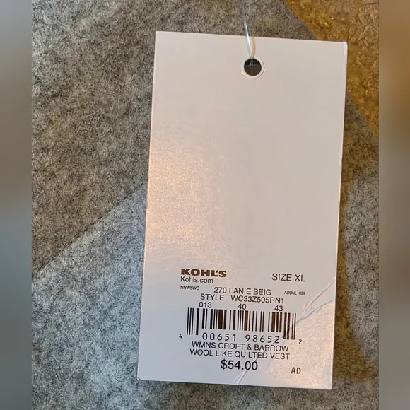 Croft &‎ Barrow Women's Gray Quilted Vest - Picture 3 of 10